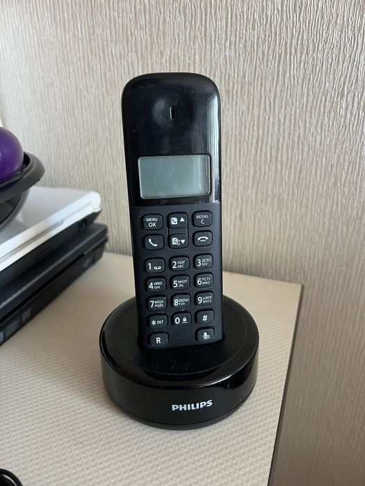 Беспроводной Стационарный домашний телефон Phillips D1301B