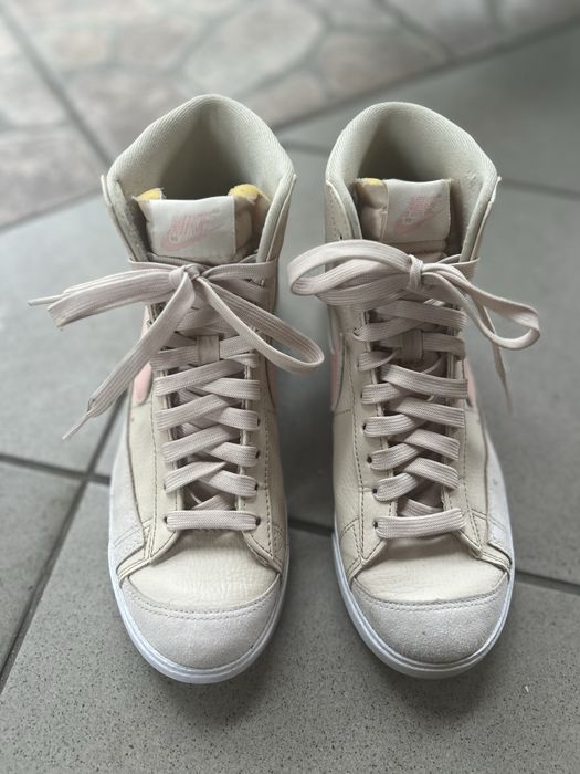 Skórzane sneakersy damskie Nike Blazer Mid 77