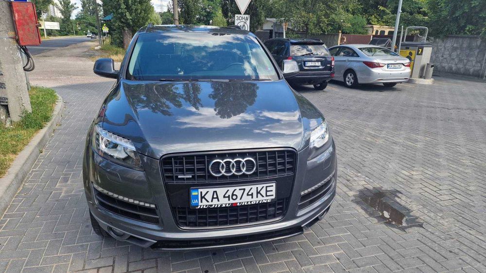 Audi Q7 2015 року