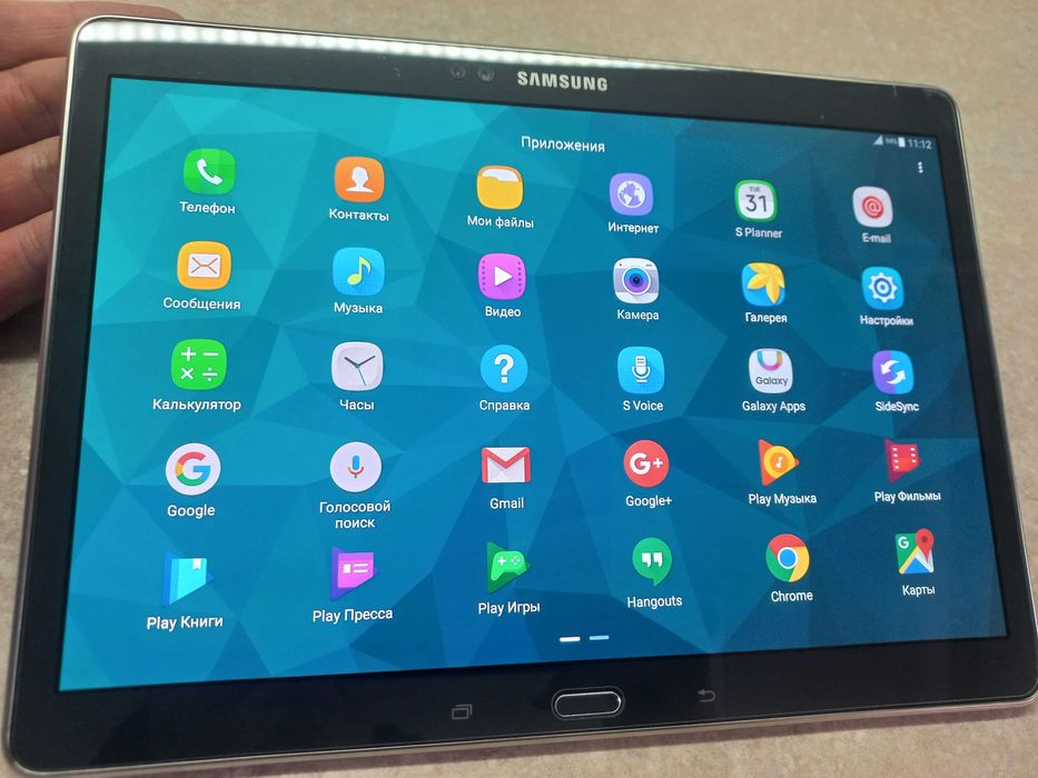 Планшет Samsung 10 дюйм! Оригінал у відмінному стані!