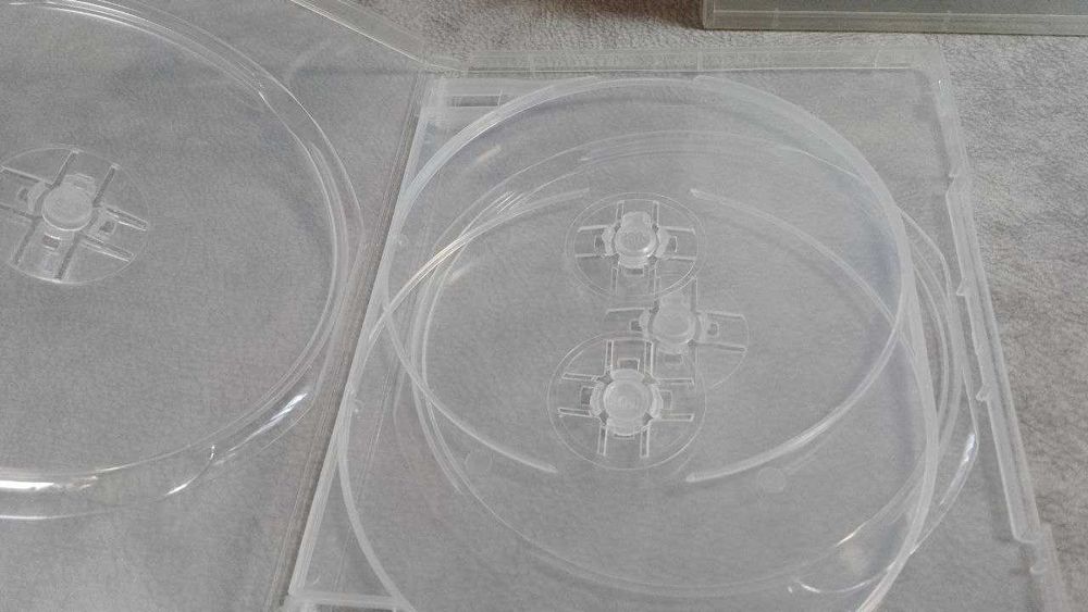 10 4дисковых dvd-боксов в прекрасном состоянии одним лотом