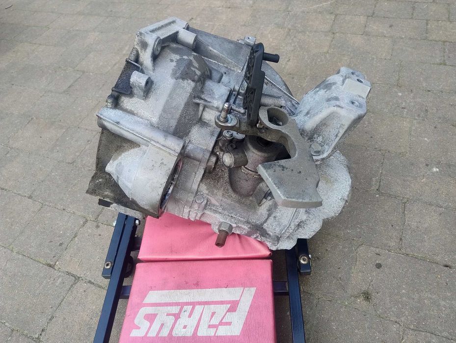 VW Volkswagen GOLF VII Skrzynia Biegów 1.5 TSI Manual OE SEL