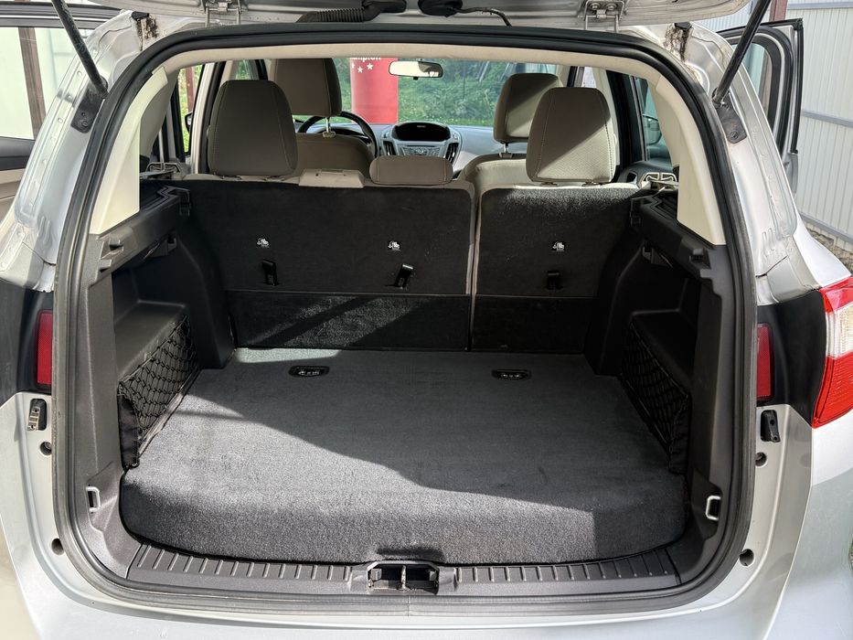 Ford C-max hybrid