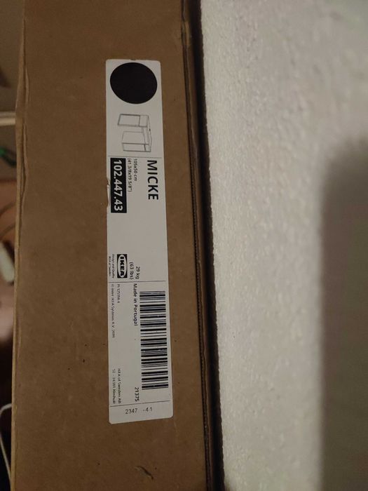 Secretária Ikea Micke Pret-cast nova
