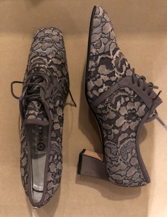 Sapatos renda em seda da POLLINI tmn 39 1/2