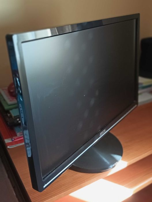 ASUS Lcd monitor modelo VW223D