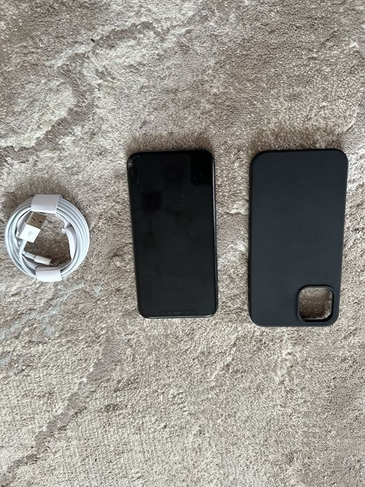 iPhone 11 Pro 256gb чохол + провід