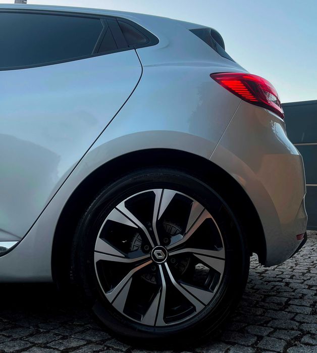 Renault Clio bi-fuel LPG 2023 120km