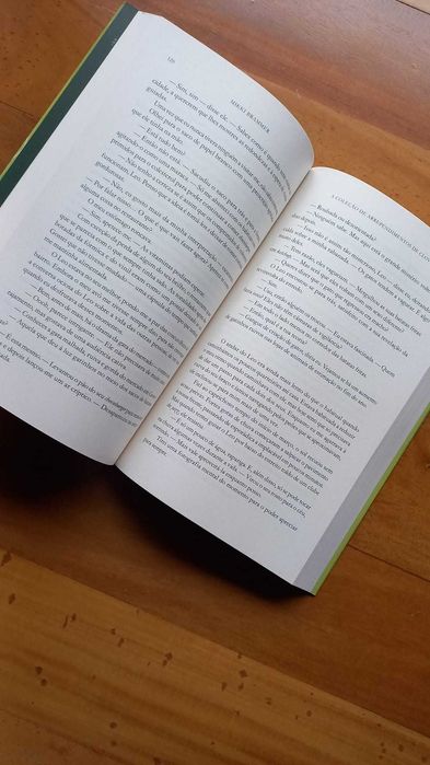 Livro - A Coleção de Arrependimentos de Clover