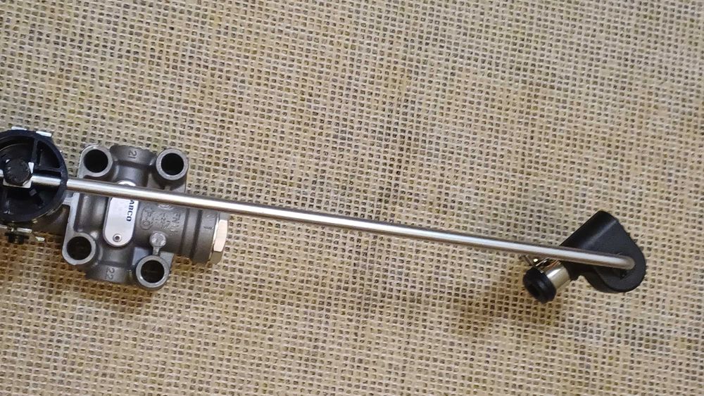 Кран рівня підлоги WABCO 4640060020.