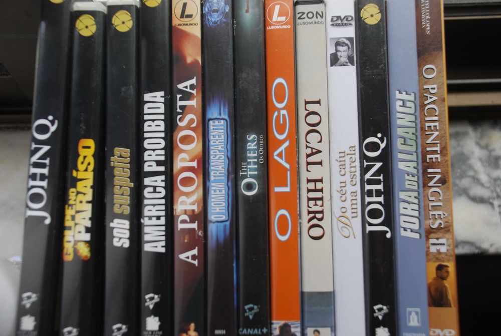 Vários DVD filmes