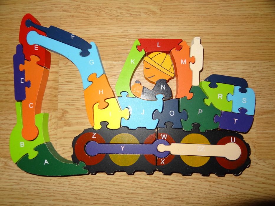 Drewniane puzzle koparka