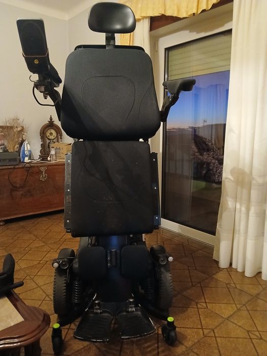 Cadeira elétrica Q700