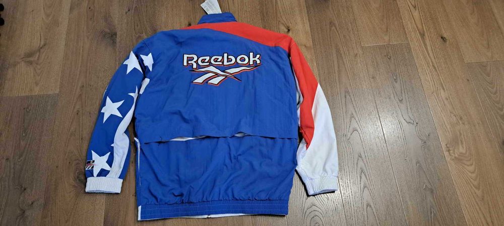 Reebok Kurtka FQ2211 na Wiosnę/Lato. Nowa z metkami. Rozm. M/L
