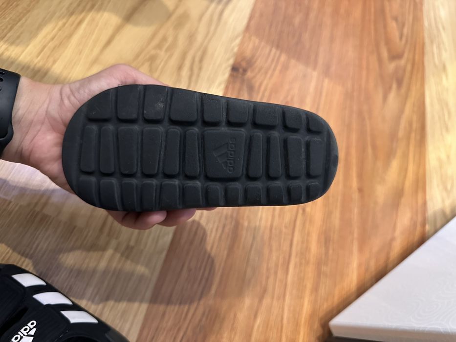 Босоніжки Adidas