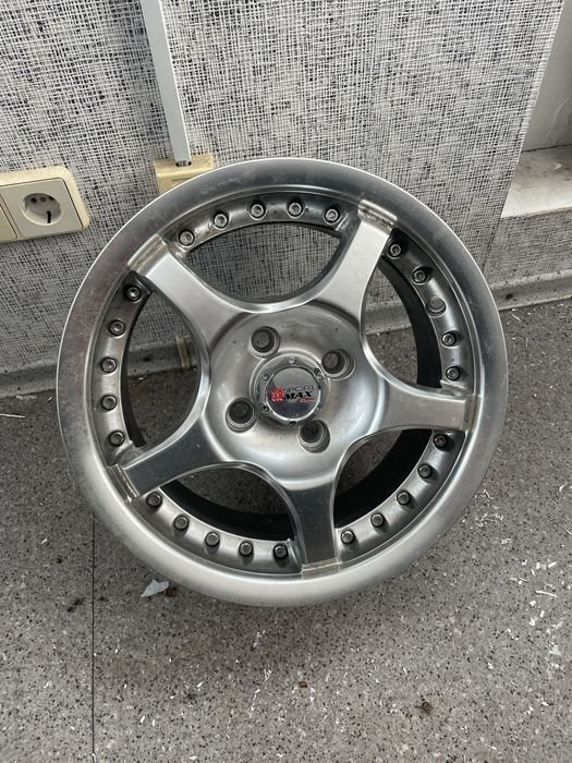 продам диск  R14 литой новый