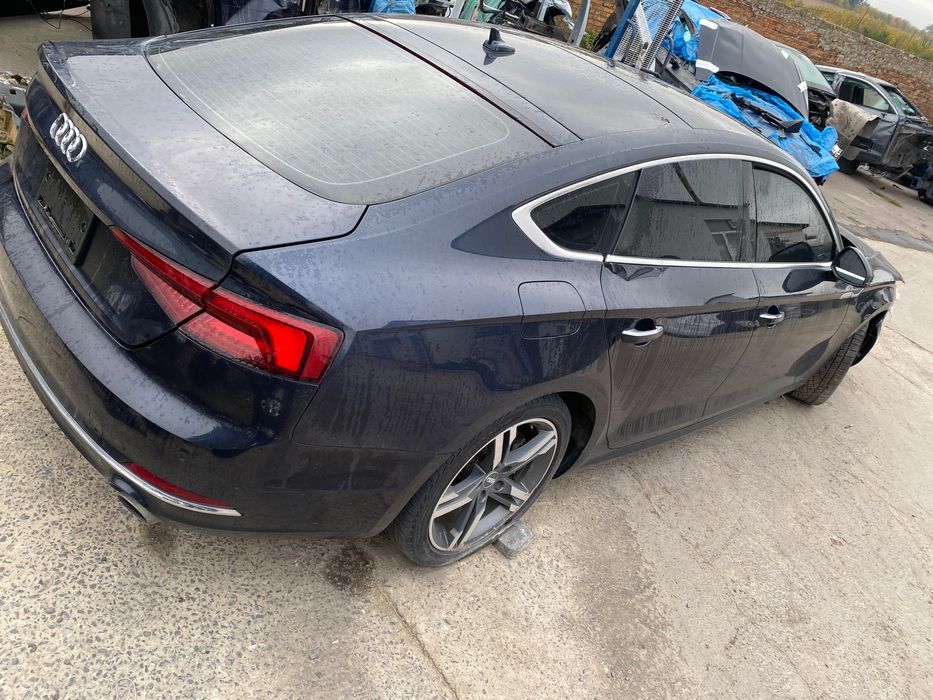 Двері на Audi A5 b9