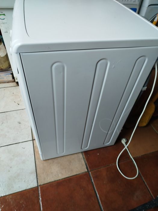 Máquina lavar roupa Indesit 9kg