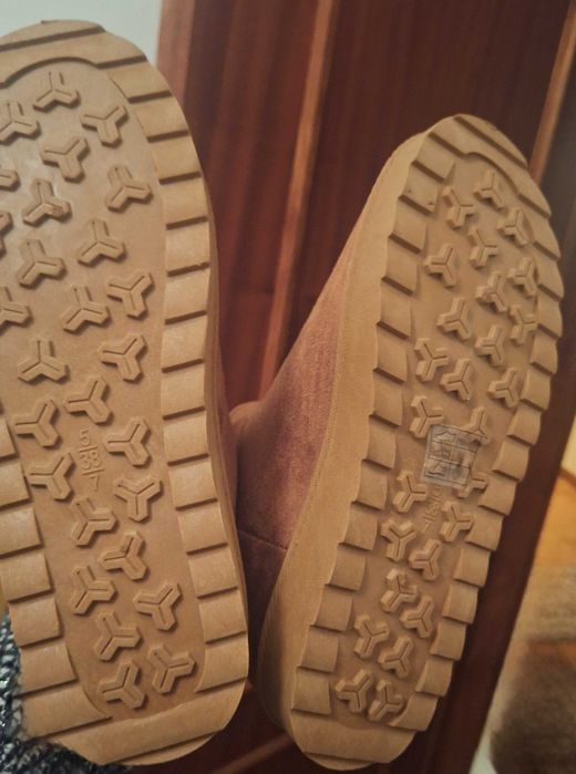 Pantufas/botas - novas