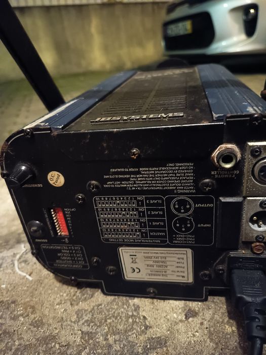 4  projetores de luzes