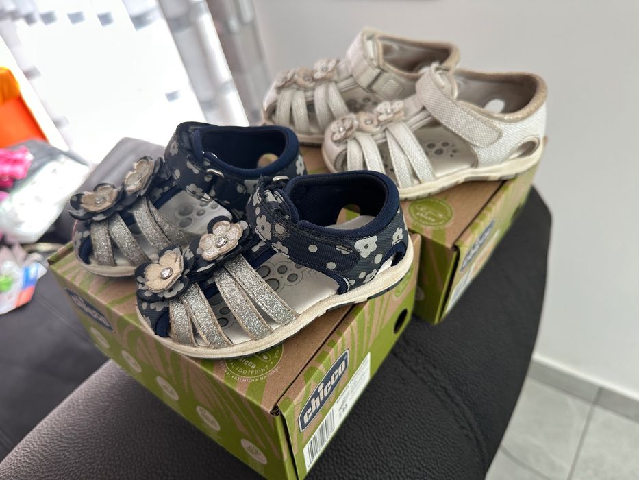 2 Pares de Sandálias Chicco Nº 23