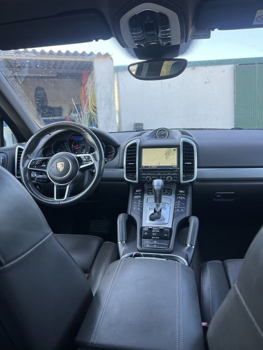 Porche Cayenne de 2015 em muito bom estado