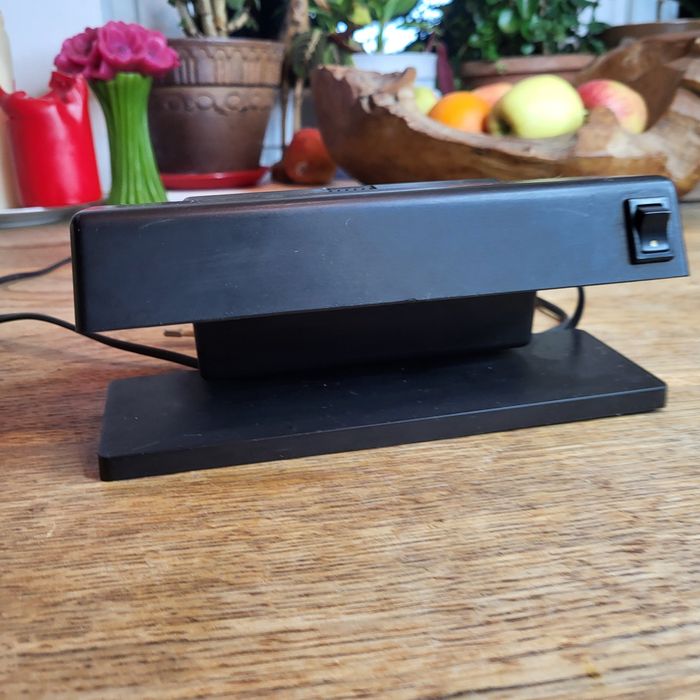 Wykryczacz banknotów fałszywych ⁶