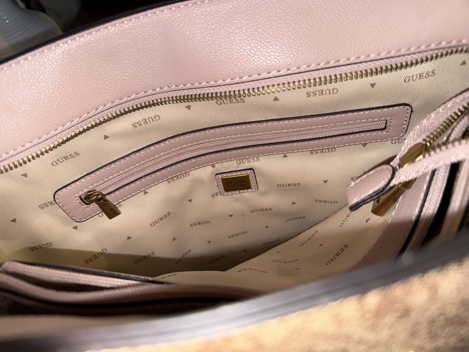 Torebka Guess na ramię