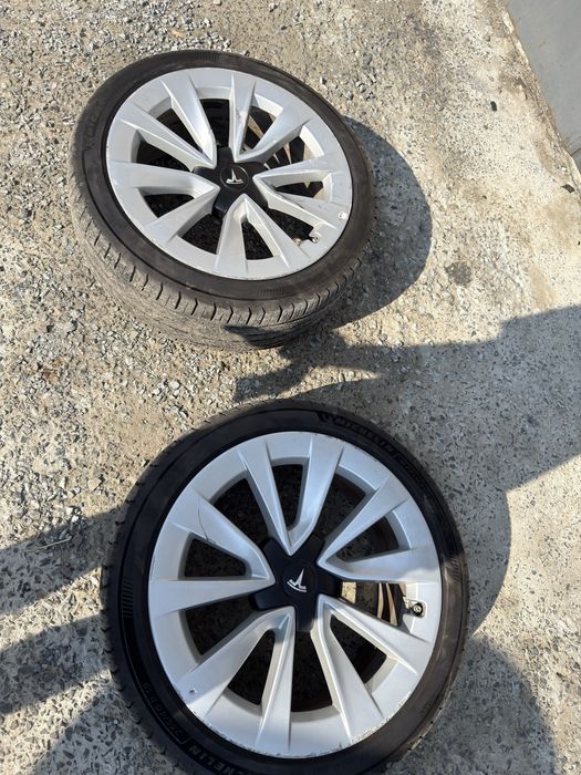 Диск r19 Tesla model 3 Голий взборі