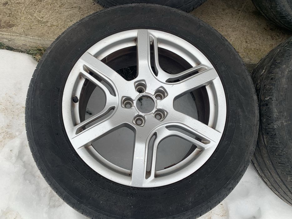 Продам титани разом з шинами