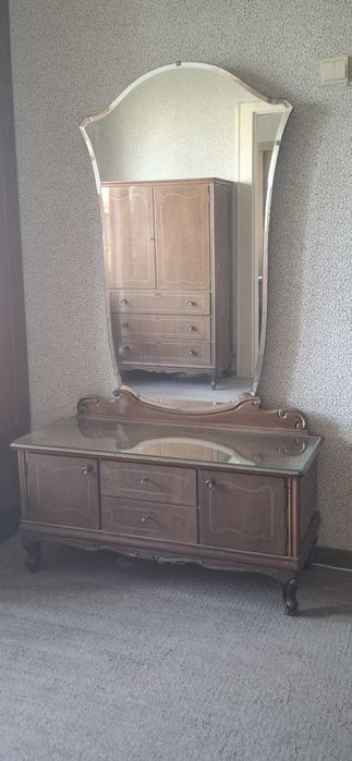Продам вантажне дерев'яне трюмо