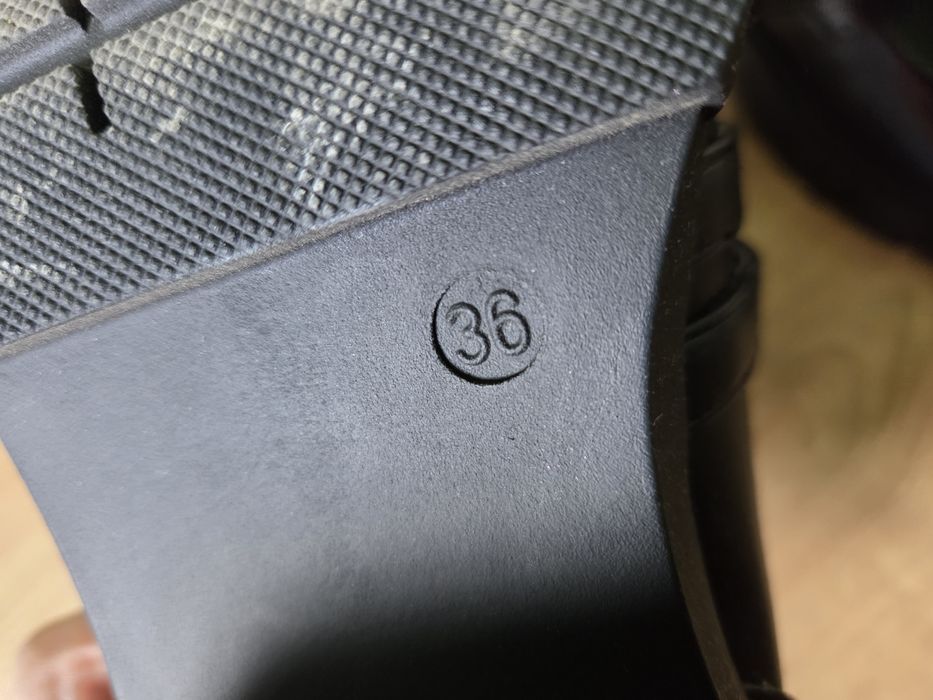 Nowe mary jane na grubym obcasie