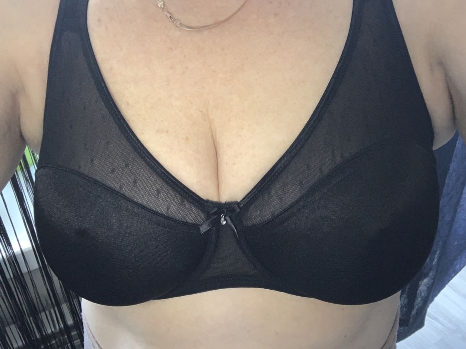 Білизна,бюст великого розміру