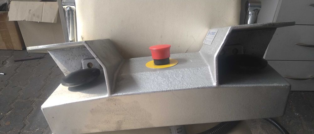 Pulpit sterowania dwuręcznego