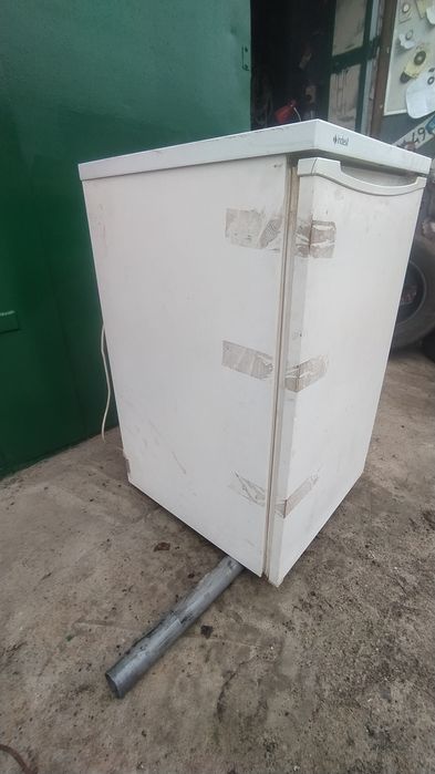 Indesit холодильник