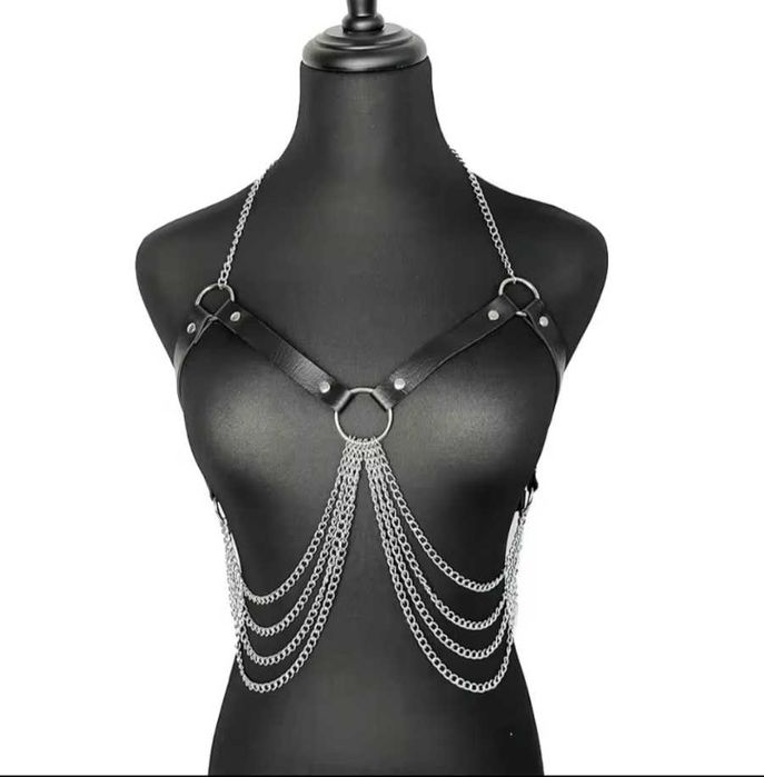 Harness, biżuteria na ciało