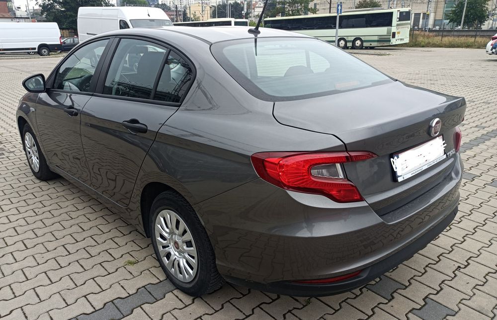 Wynajem Fiat Tipo 1.4 LPG 95KM Wypożyczalnia samochodów