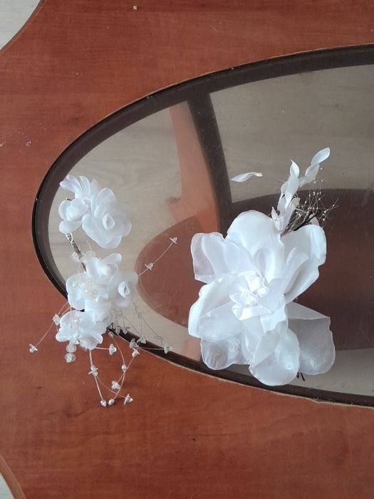 Ozdoby ślubne do włosów