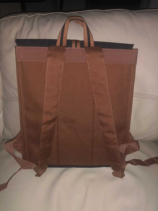 Mochila unissexo Herschel City (NOVA)