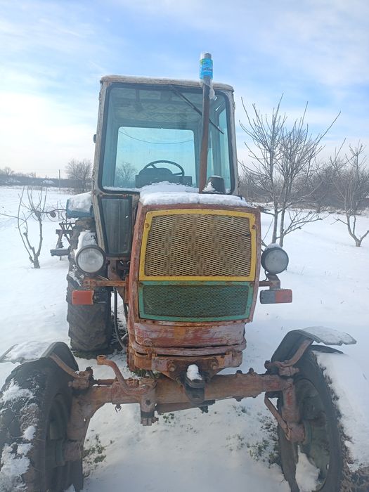 Продам трактор юмз