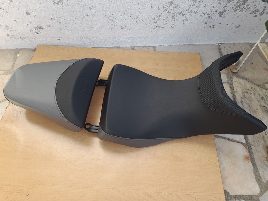 Banco da Honda NT 1100.