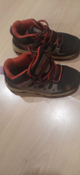 Sapatilhas menino Berg