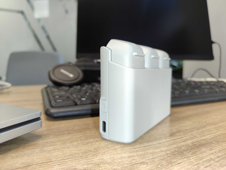 3  Baterias DJI Neo + Carregador DJI Neo Two-Way - Charging Hub
