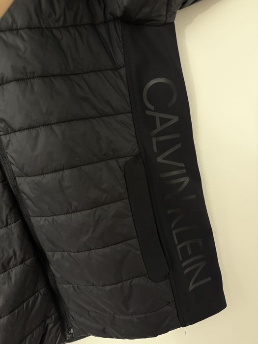 Чоловічий мікропуховик  Calvin Klein • Як нова! Дуже легка й тепла