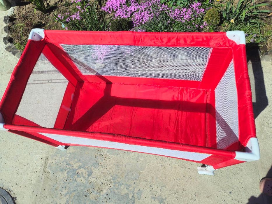 Манеж дитячий б/у