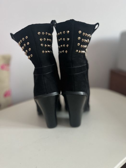 Śliczne kowbojki  r. 38