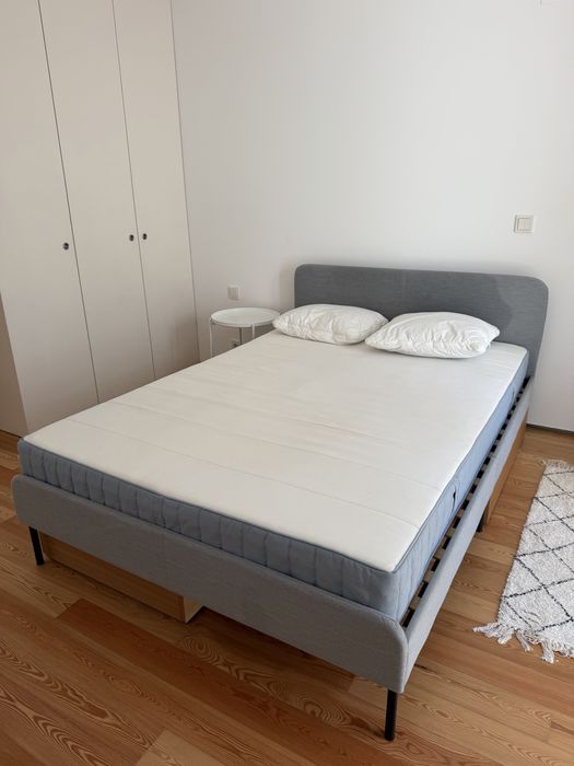 Cama + colchão 140x200
