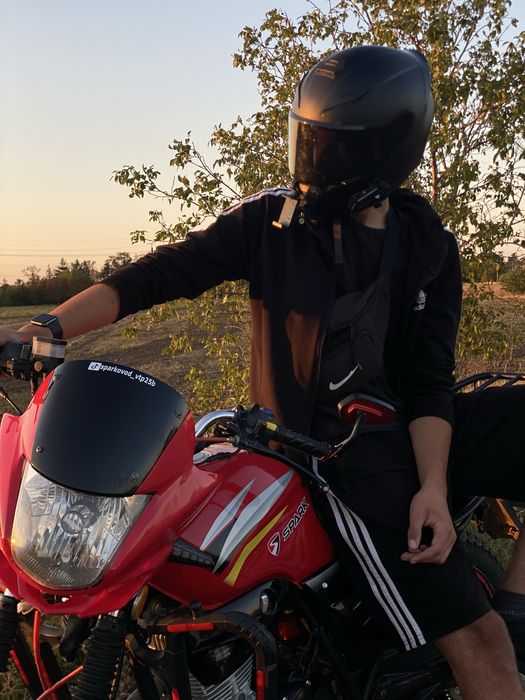 Продам мотоцикол Spark 200p25b   Можу пригнати куда потрібно