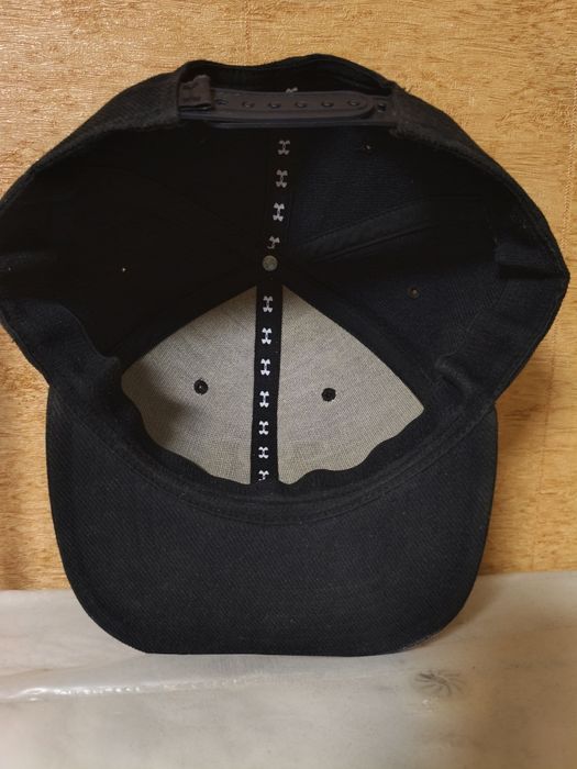 Бейсболка under armour