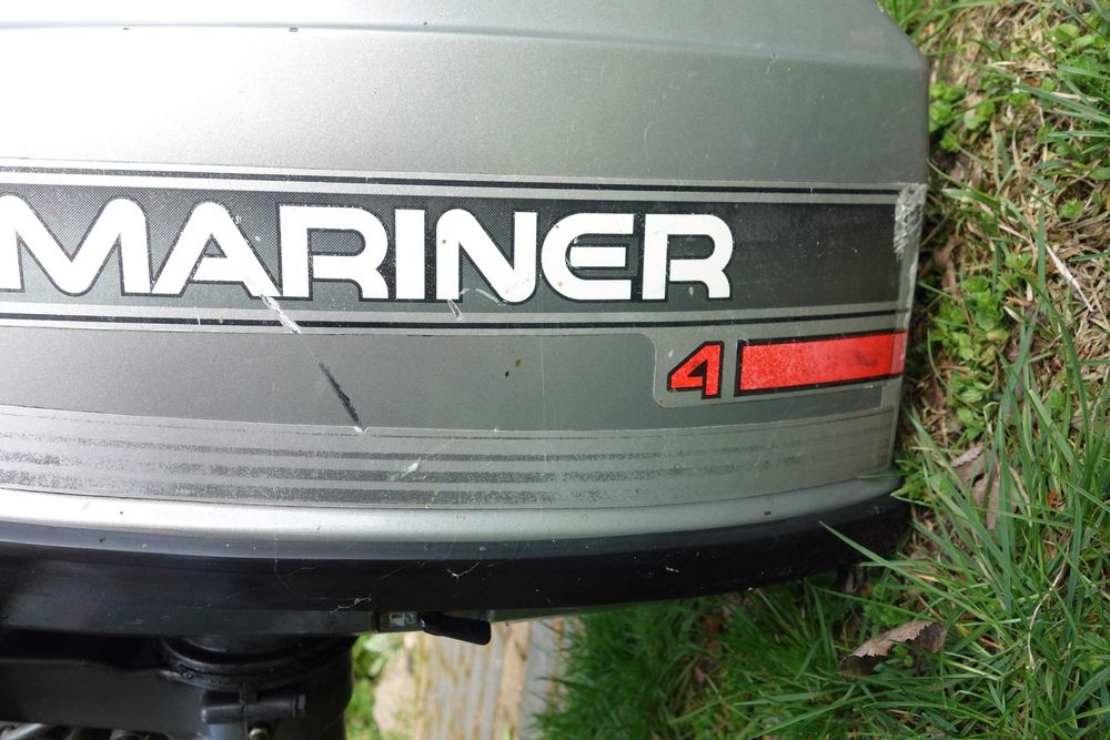 silnik spalinowy dwusuwowy marki Mariner 4